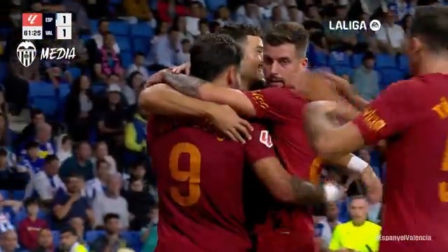 Rosquita de Ugrinic a la cabeza y Hugo Duro no perdona 🔝 #LaLigaHighlights #EspanyolValencia