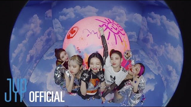 4 years ago today, ITZY released the music video for ‘Swipe’.