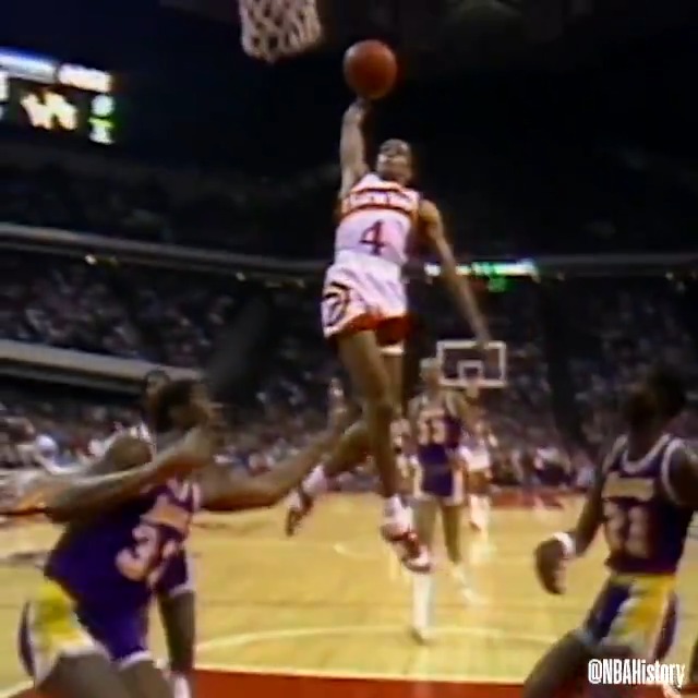 170 cm. "pelaos" y como las metía para abajo #LeyendasNBA