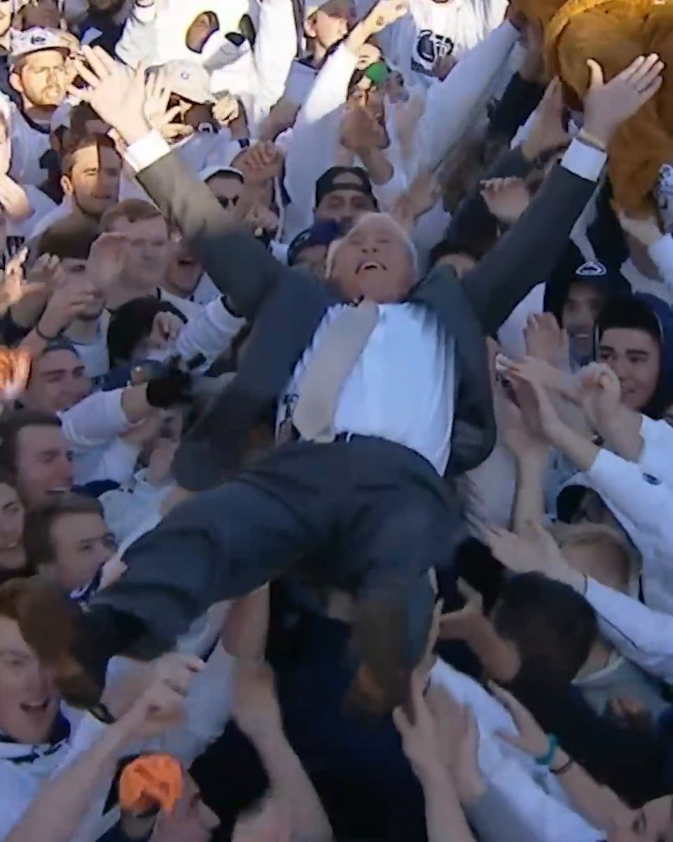 That time Lee Corso went crowd surfing at Penn State 🙌
