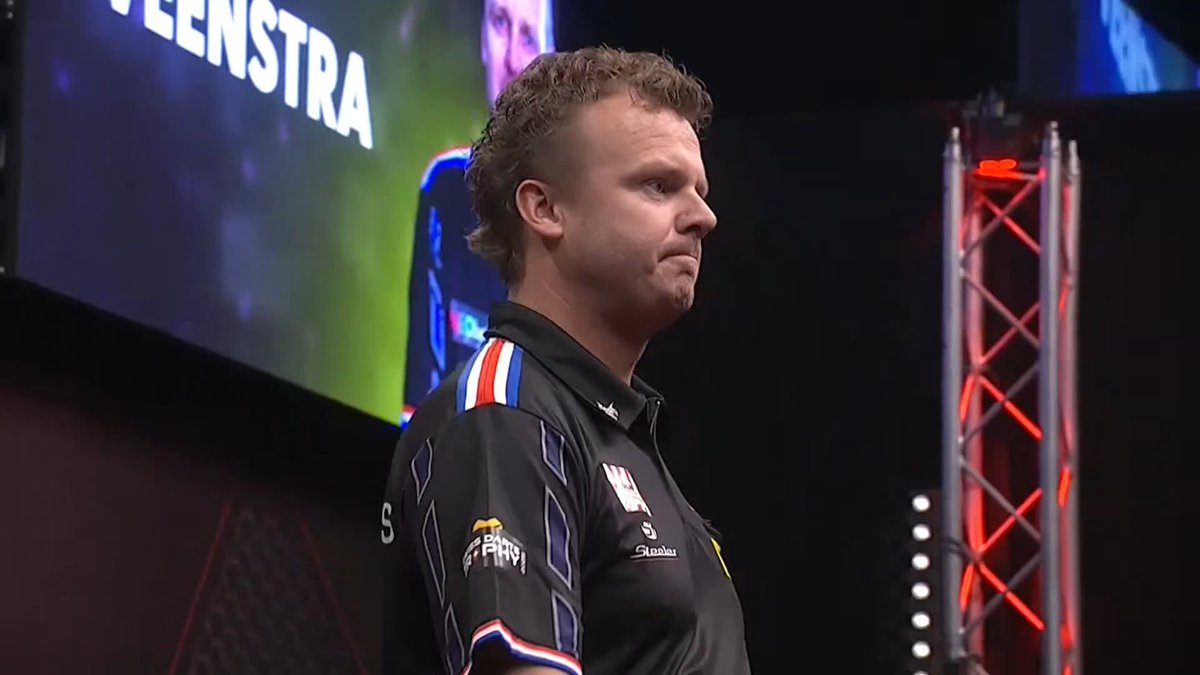 VEENSTRA DUMPS OUT SPRINGER! Last weekend's champion is OUT! Although Springer recovered from 4-1 down to move within a leg from Round Two, it was Richard Veenstra who finished stronger to win the match 6-5! 📺 #ET13