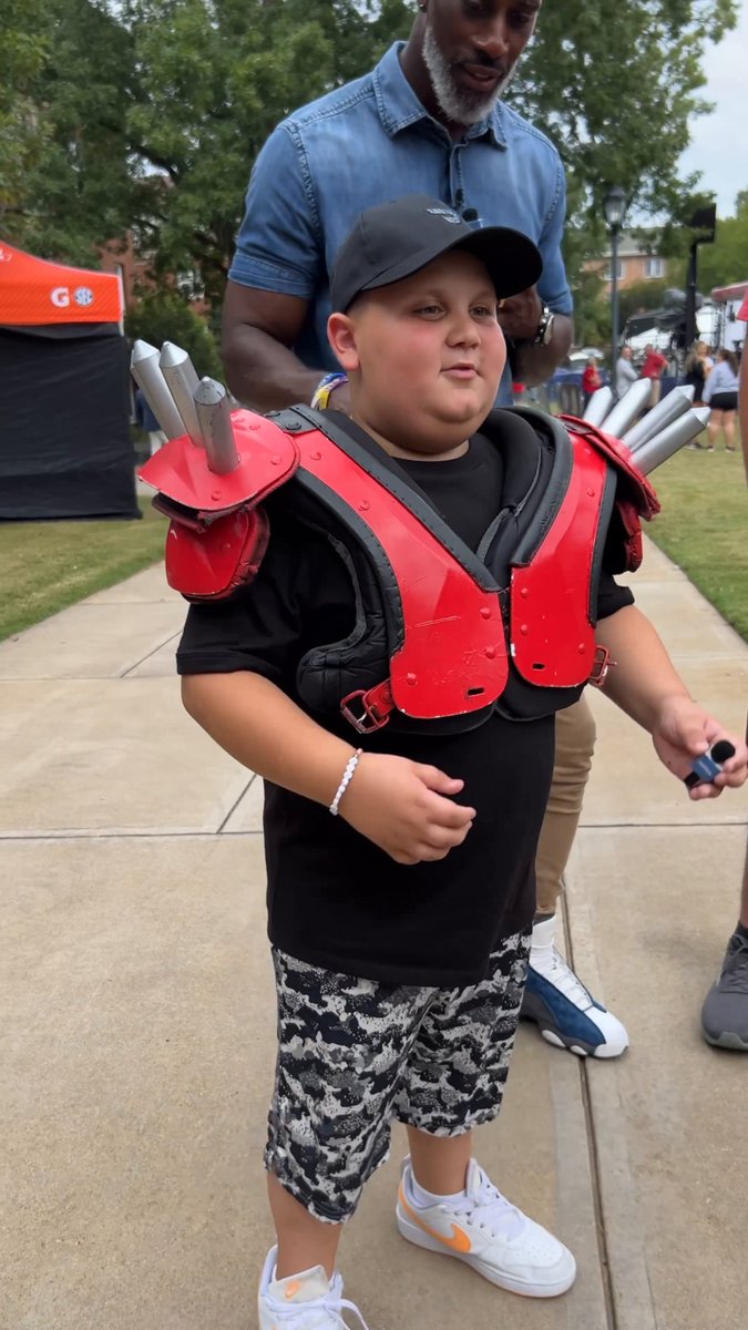 The newest member of the Spike Squad: The Rizzler 🤔 Georgia Football