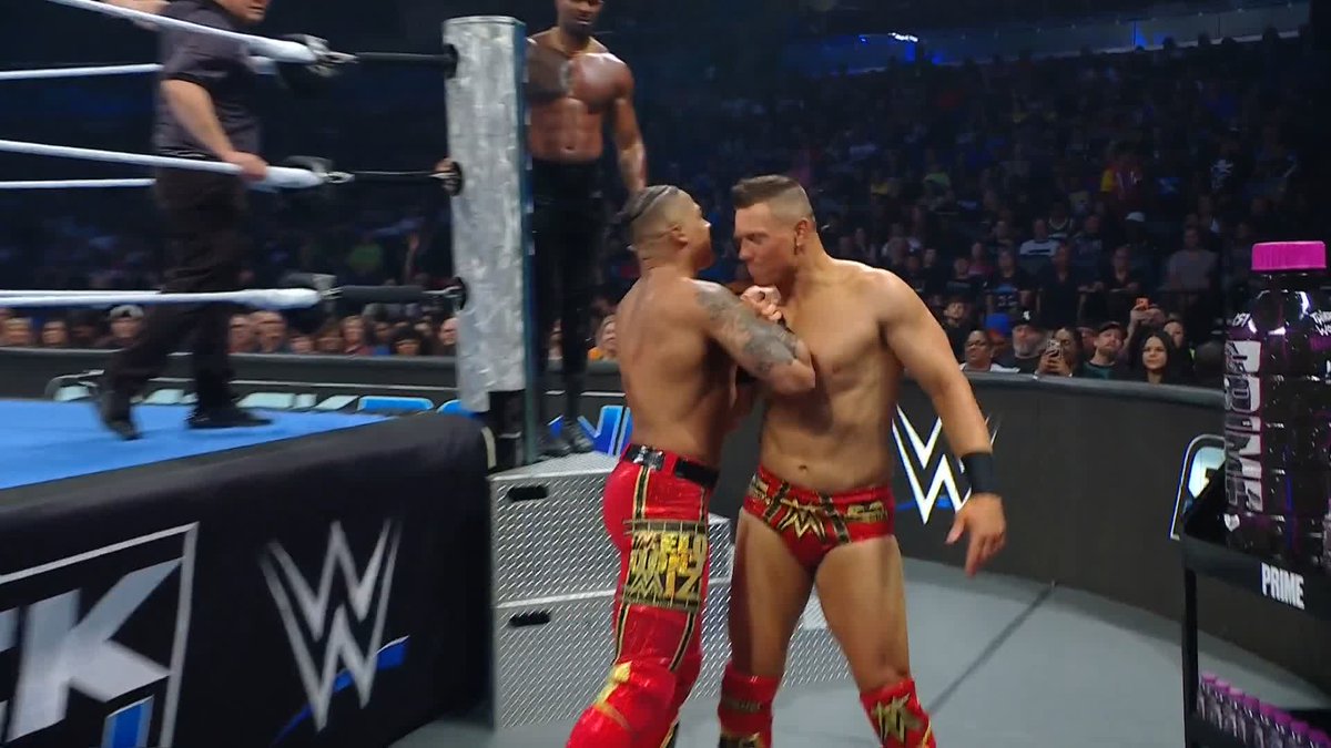 Woah 😳 Carmelo Hayes's got your back The Miz!