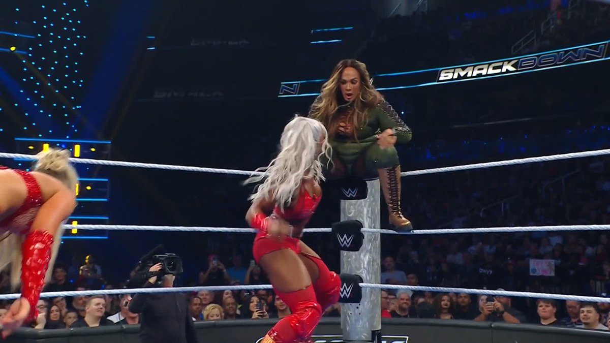 This match is AWESOME!!! 👏