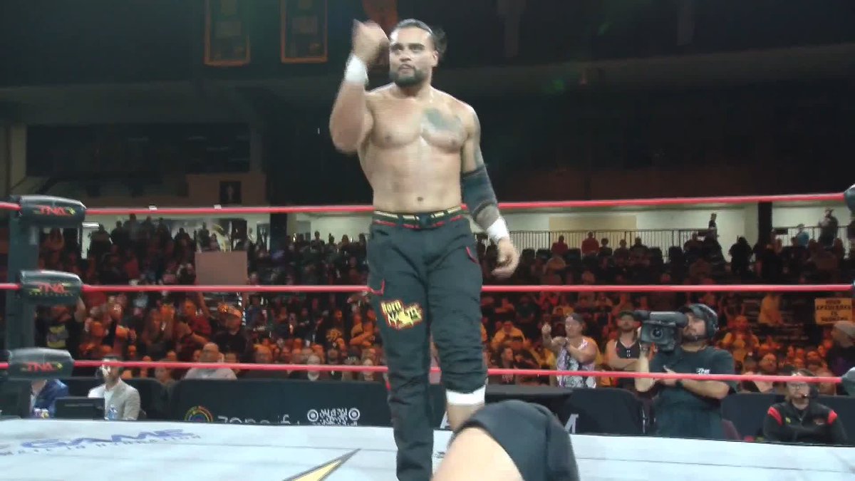 .Trick Williams is at Victory Road and he just took out Mike SANTANA🇵🇷! WATCH #TNAVictoryRoad on TNA+: Use code VICTORY25 for one free month of TNA+:
