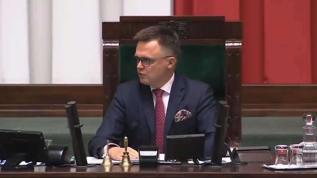 - Premier Donald Tusk chciał zabrac głos? - Nie, wręcz przeciwnie? - Najwyższy już czas odejść w niesławie 😆😆
