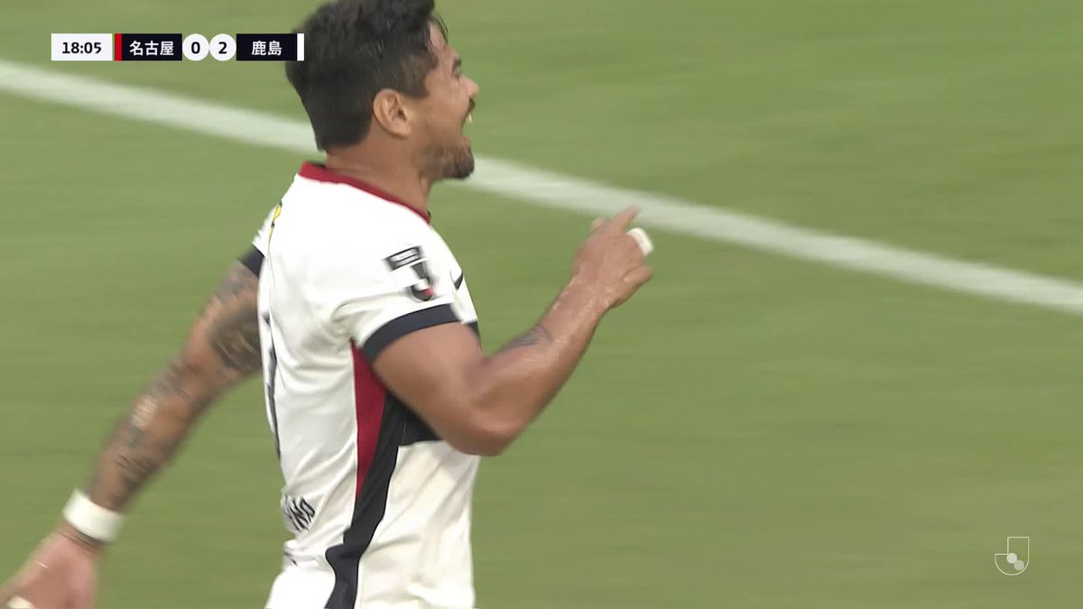 決定機を確実に仕留めて、今季18得点目!👏 🎦 ゴール動画 🏆 明治安田J1リーグ 第32節 🆚 名古屋vs鹿島 🔢 0-2 ⌚️ 19分 ⚽️ レオ セアラ(鹿島) #Jリーグ