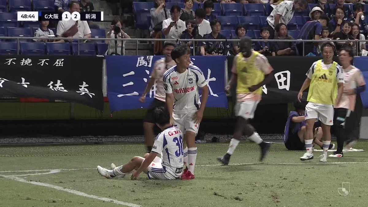 ポストの内側に当たってゴールに吸い込まれた！💪 🎦 ゴール動画 🏆 明治安田Ｊ１リーグ 第32節 🆚 Ｇ大阪vs新潟 🔢 1-2 ⌚️ 49分 ⚽️ 奥村 仁（新潟） #Ｊリーグ