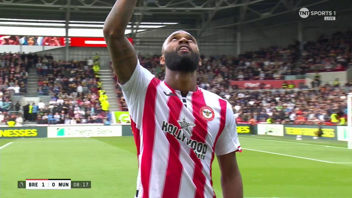 Igor Thiago gives Brentford the lead against Man United within 8 minutes! A rocket into the top corner 🚀 📺 TNT Sports & discovery+ UK