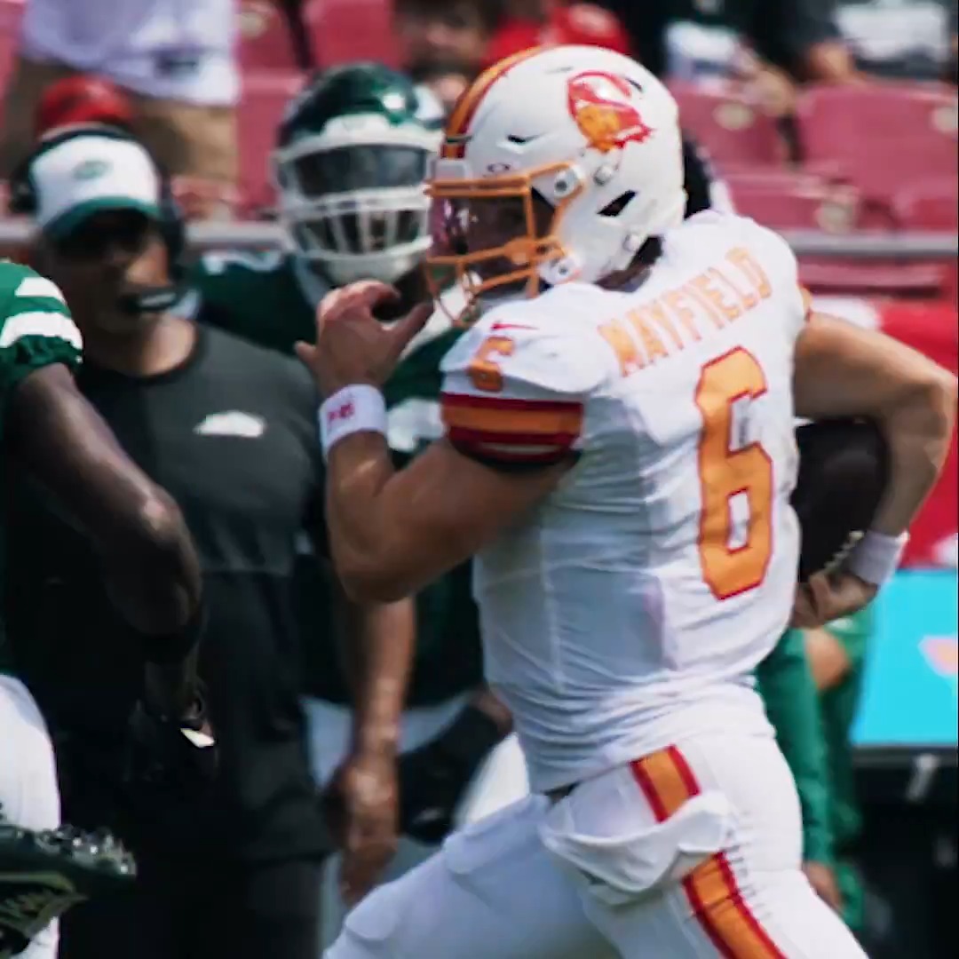 We could watch this Baker juke all day 🤩 🔜 #PHIvsTB 1 p.m. ET Sunday on FOX