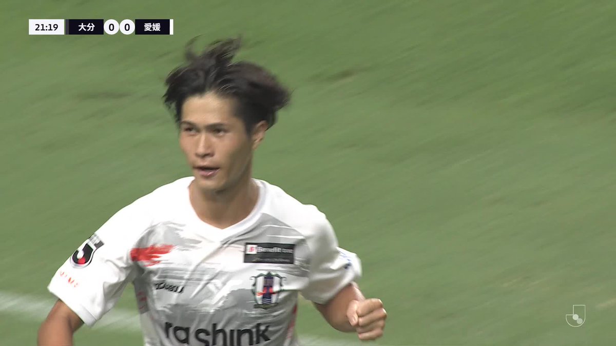 🎦 ゴール動画 🏆 明治安田J2リーグ 第31節 🆚 大分vs愛媛 🔢 0-1 ⌚️ 22分 ⚽️ 佐藤 亮(愛媛) #Jリーグ