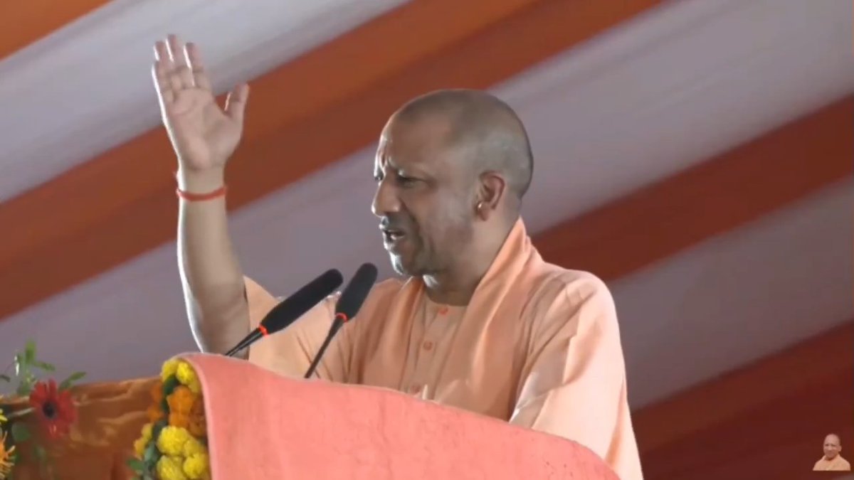 कुछ लोगों को शांति अच्छी नहीं लगती... जब भी कोई हिंदू पर्व और त्योहार आता है, उनको गर्मी आने लगती है और उनकी गर्मी को शांत करने के लिए हमें डेंटिंग-पेंटिंग का सहारा लेना पड़ता है...