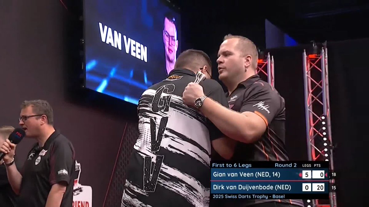 VAN VEEN DEMOLISHES DIRK! 🇳🇱 Gian van Veen secures his first win over Dirk van Duijvenbode, and he does so in some style! The World Youth Champion averages north of 102 to whitewash his compatriot! 📺 #ET13 | R2