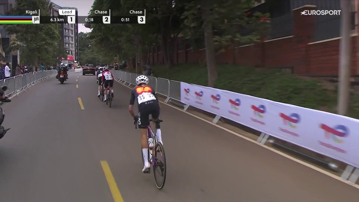 ¡¡¡Histórica actuación de Mavi García en el Mundial de Kigali 🇷🇼 para colgarse la MEDALLA DE BRONCE 🥉!!! 🚴‍♀️ Es la segunda medalla para España 🇪🇸 en la prueba en línea de un Mundial de ciclismo en ruta ♀️ tras el 🥉 de Joane Somarriba en 2002.