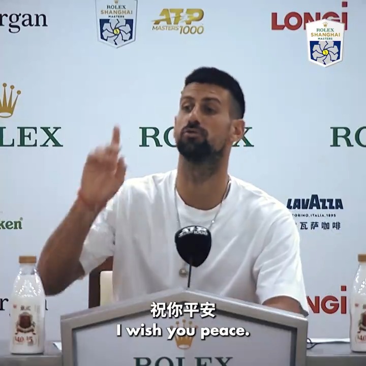 ATP players treating Chinese fans badly and complaining about stuff… Meanwhile Goat in China 😍 :