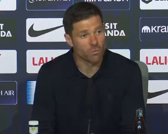 🎙️ Xabi Alonso, tras la derrota del Real Madrid en el derbi: 🗣️ "Hemos hecho un mal partido. No lo hemos hecho bien. Estamos en fase de construcción". ¡Nos vemos a las 12 en MEGA!