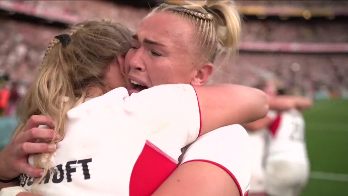 Emotion. Pure emotion. ❤️️🌹 The moment England's Rugby World Cup victory was confirmed at Twickenham. #BBCRugby