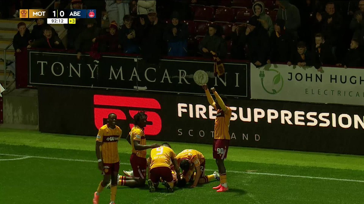🟠 Motherwell FC win in added time! John Koutroumbis' effort finds the net after a howler from Dimitar Mitov 🤯 𝑃𝑟𝑒𝑠𝑒𝑛𝑡𝑒𝑑 𝑏𝑦 SBK | 18+ | 𝑃𝑙𝑒𝑎𝑠𝑒 𝐺𝑎𝑚𝑏𝑙𝑒 𝑅𝑒𝑠𝑝𝑜𝑛𝑠𝑖𝑏𝑙𝑦