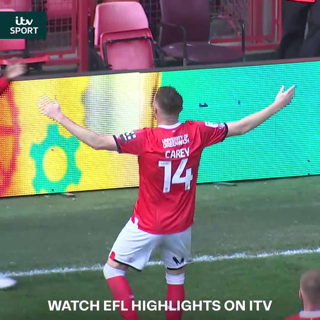 It's a belter from Sonny Carey 💪 Back-to-back wins for Charlton Athletic FC!
