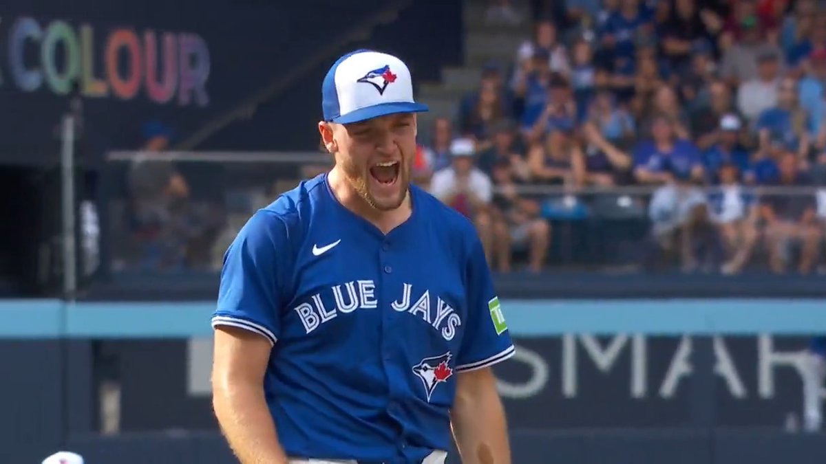 Trey Yesavage strands the bases loaded with a HUGE strikeout!