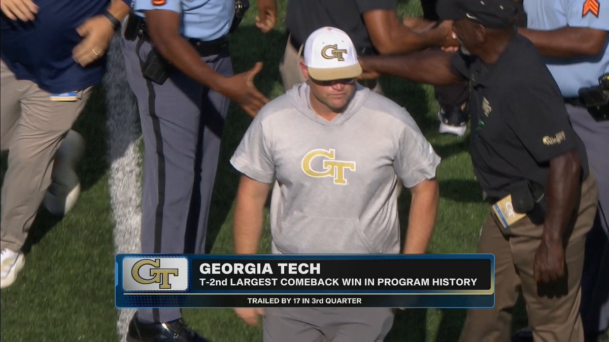 Georgia Tech intercepted Wake Forest on the 2-PT conversion in OT‼️ What a comeback from the Yellow Jackets to stay undefeated 😤