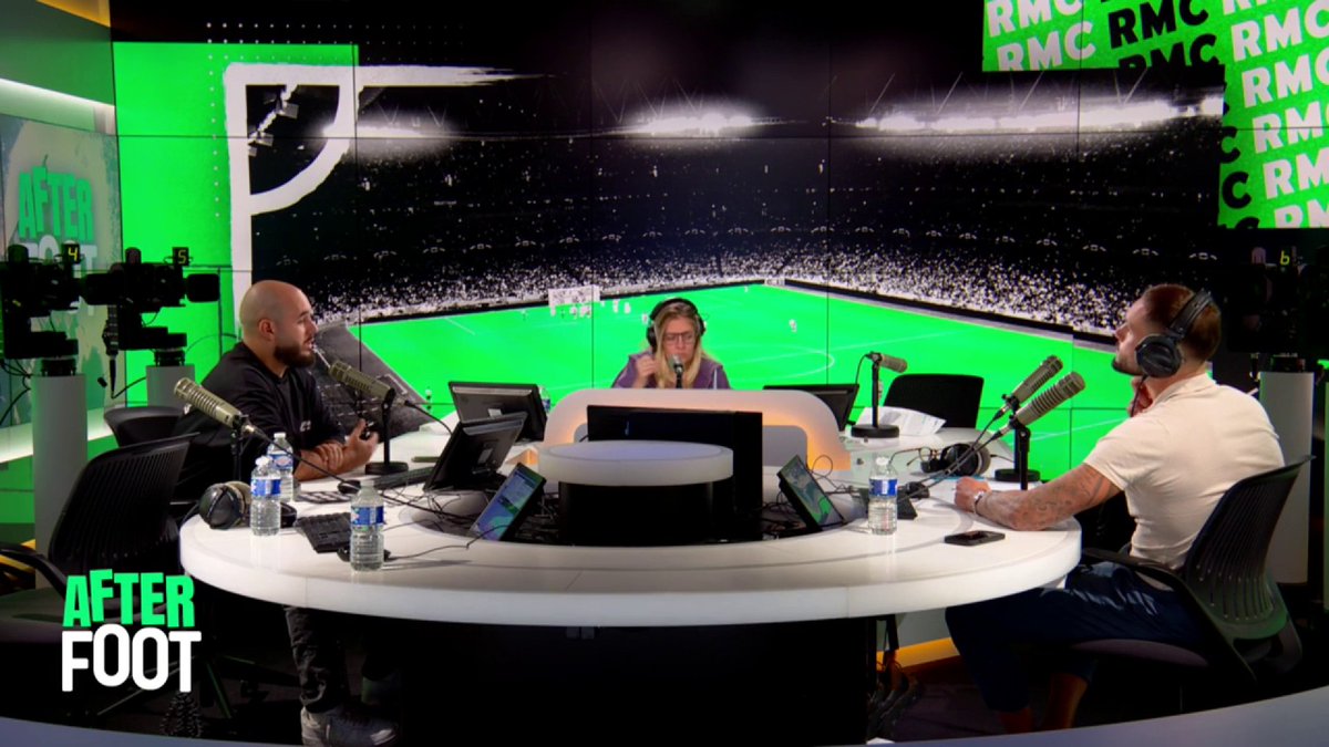 "Globalement, le match du PSG est trรจs moyen et ce soir la fatigue n'est pas une excuse... Si on a un minimum d'exigence, il y a de quoi dire sur les joueurs qui sont habituellement remplaรงants." ๐ฃ๐๐๐๐๐ ๐ฐ๐๐๐๐๐๐๐๐๐ n'est pas convaincu du tout par la performance du PSG ce soir.