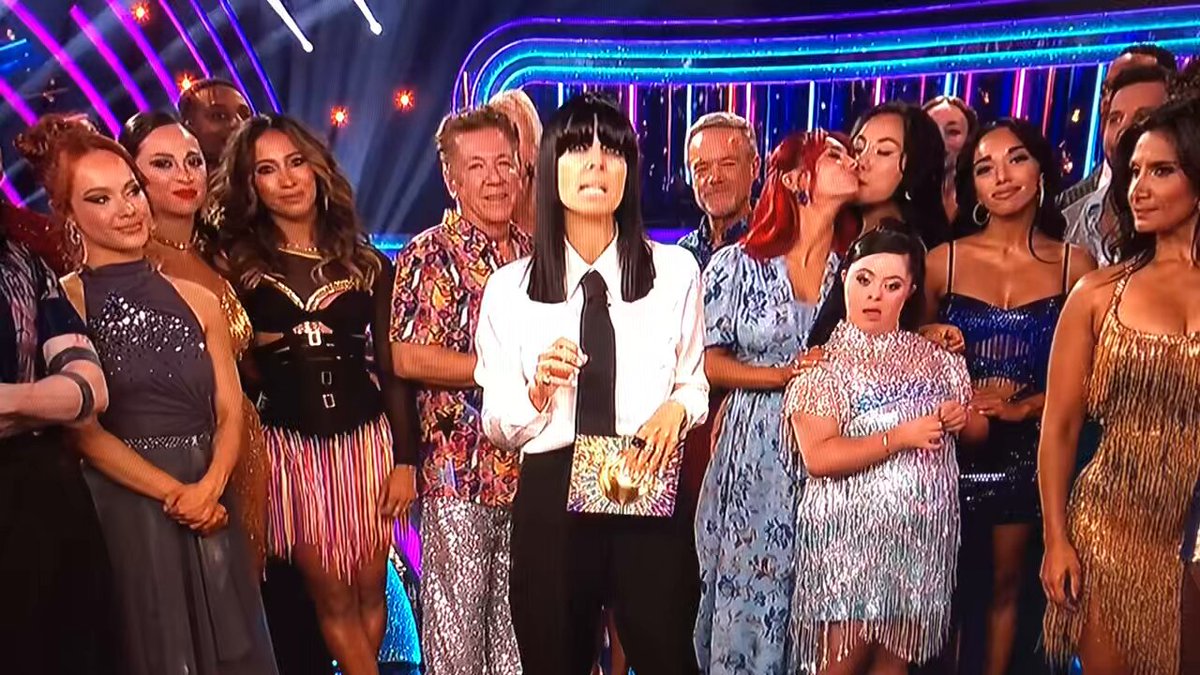 When things go wrong on live telly, Claudia scores a ten every time. #StrictlyComeDancing