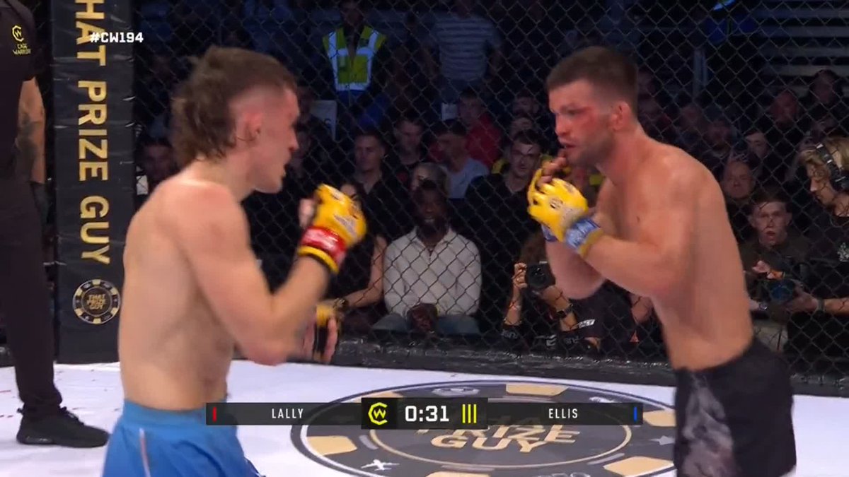 Max Lally and Ben Ellis just went to WAR! 🤯 #CW194 UFC FIGHT PASS
