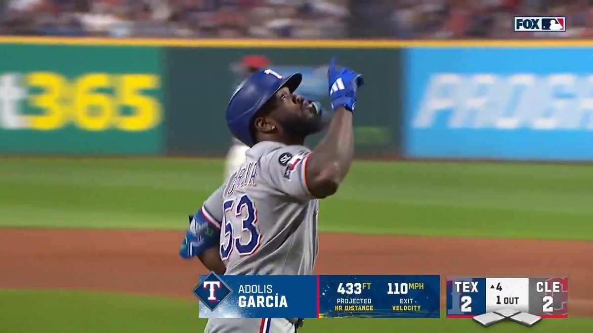 433-foot Doli Dinger 💪