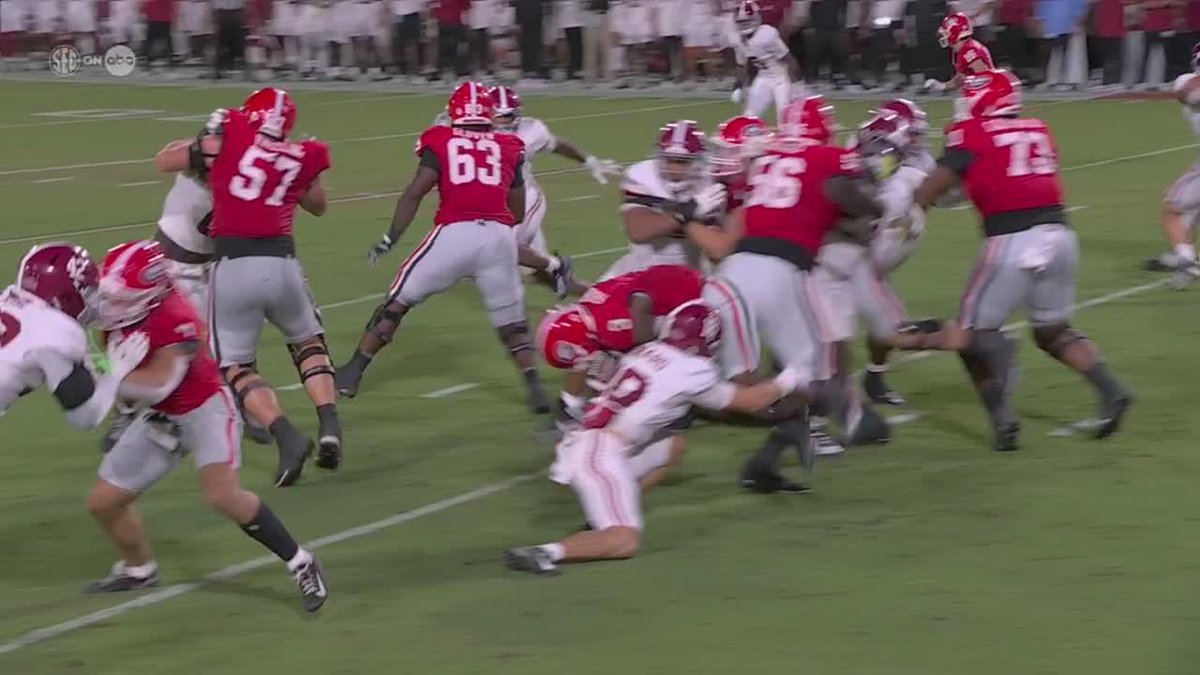 Hubbard POPPED it out!! 📺: ABC