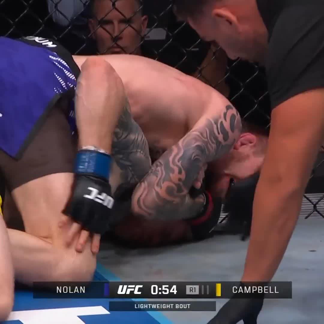 TAKES HIM DOWN &amp; EARNS THE SUBMISSION 😮‍💨 Tom Nolan digs deep to get the first round finish! [ #UFCPerth | LIVE NOW on the @ESPN app ]