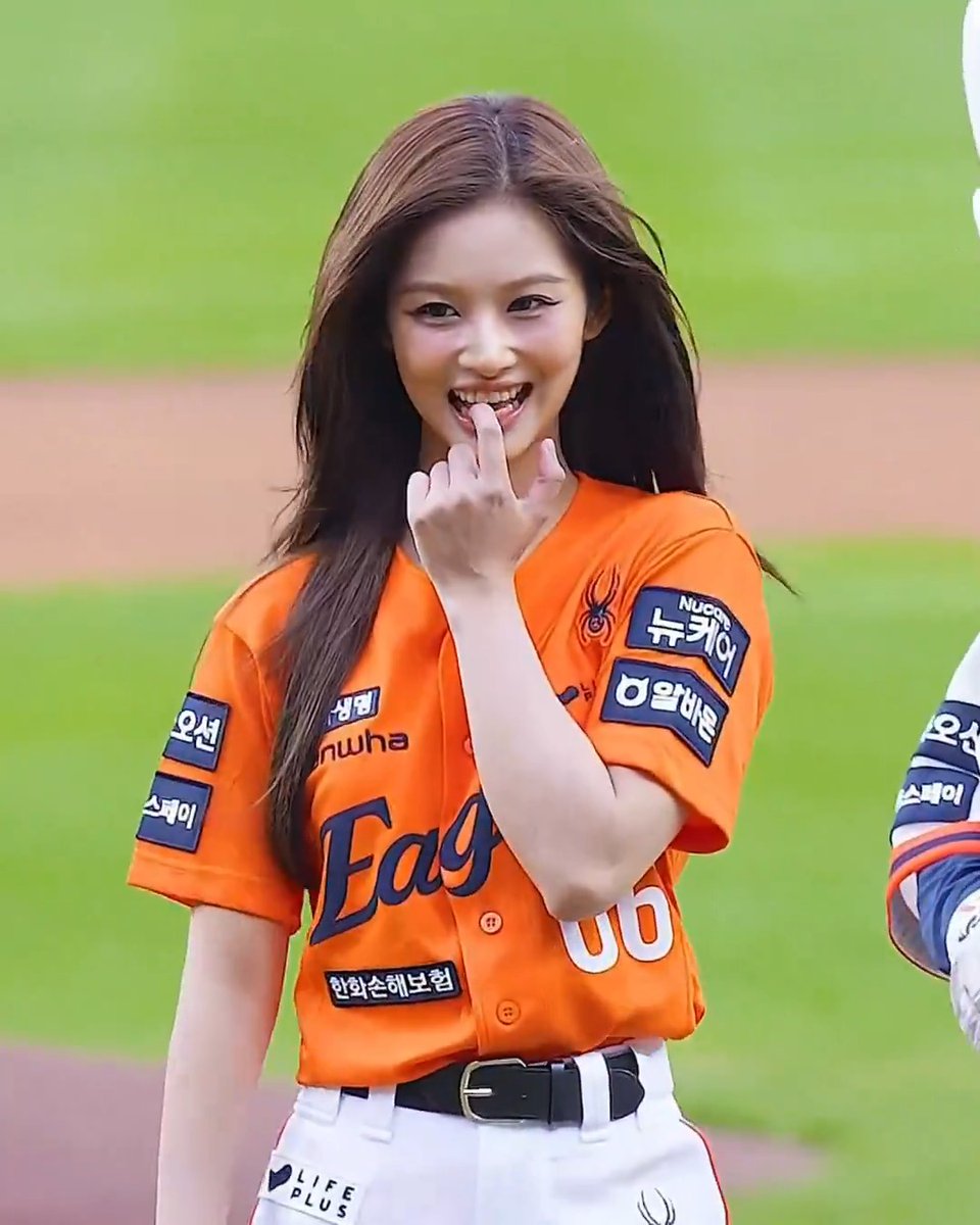 SULLYOON'S FINGER BITE AFTER MISSED HER THROW 😭
