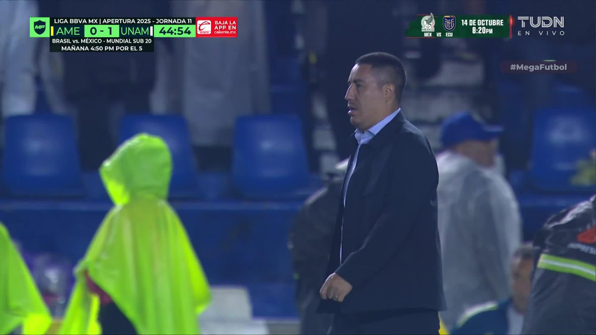 “Efraín Juárez”: Porque el DT de Pumas fue expulsado del juego ante el América