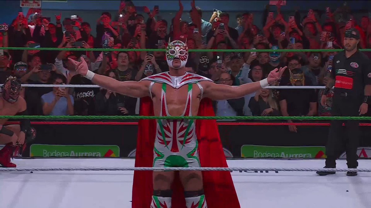 Así hacen su llegada Dragon Lee, Hijo del Vikingo y El Grande Americano. 🔥 Gira #AlianzasAAA 🌟