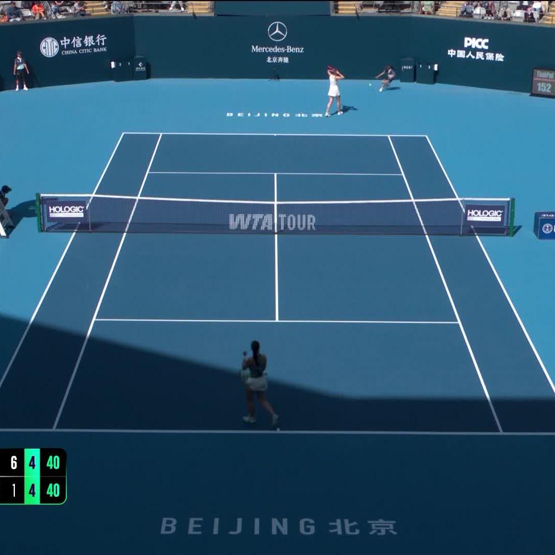 HUGE POINT 🙌 Eva Lys hits this winner and goes on to win the deciding set 6-3, 1-6, 6-4 against Rybakina. #2025ChinaOpen