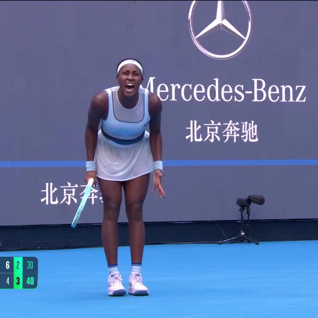 Coco Gauff wins an OUTRAGEOUS point against Leylah Fernandez in Beijing. Footspeed from another planet. 🤯🤯🤯🤯🤯