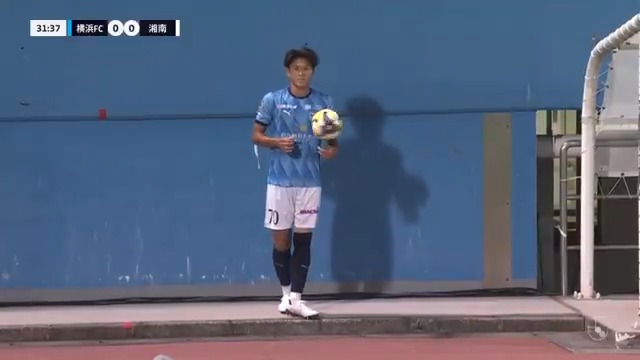 ／ 今度は左足で 細井ロケット炸裂🚀 ＼ #細井響 選手がロングスローのこぼれから左足を振り抜き、強烈な先制ゴールを叩き込む🔥 #yokohamafc #横浜FC湘南