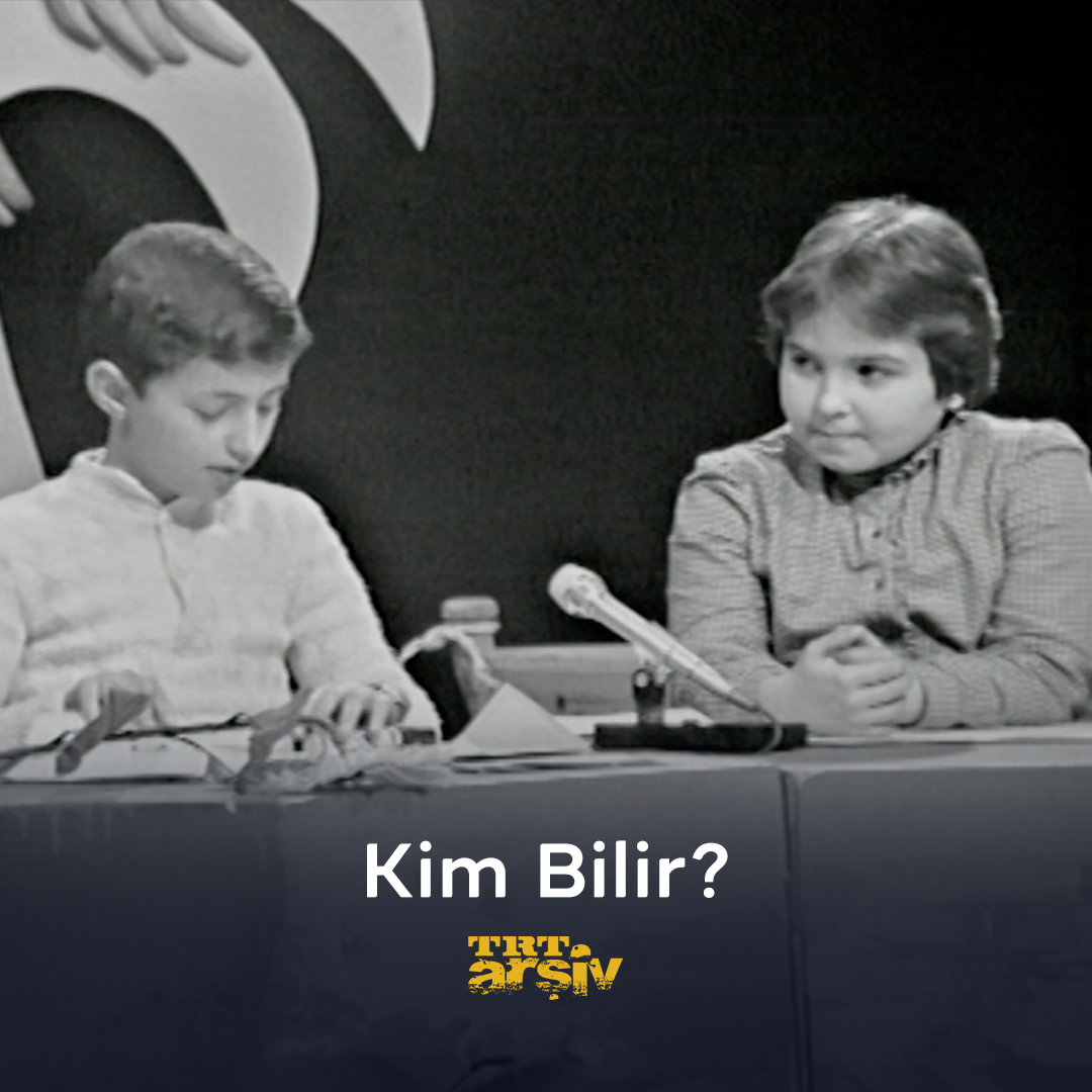 Ekran başında hep beraber yarıştığımız “Kim Bilir?” programından bir soru geliyor, şimdi sıra sizde. 👉🏼 #TRTArşiv
