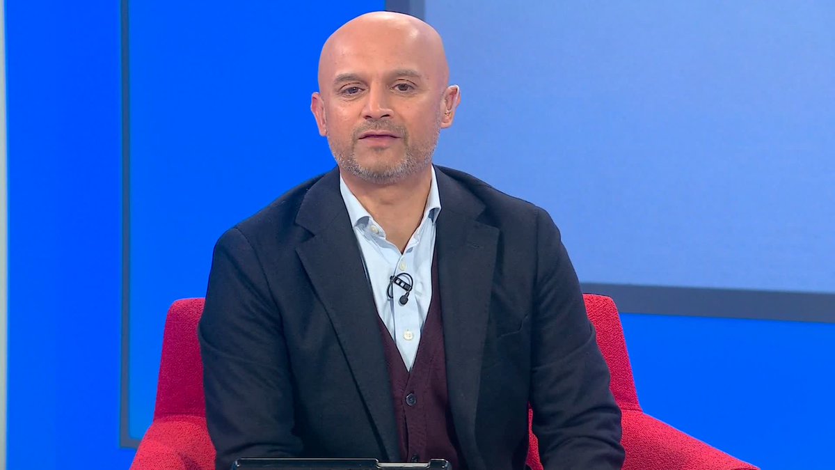 New West Ham head coach Nuno Espirito Santo has arrived at the club's training ground ahead of his side's match against Everton on Monday Night Football ⏳⚒️