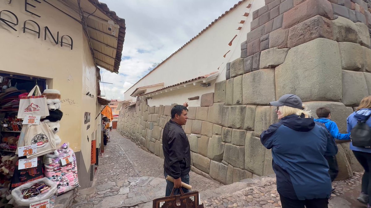 🚨The famous 12-angled stone of Cusco, Peru! The whole city is pockmarked with the integration of ancient megalithic stone buildings, truly incredible to witness! This famous alleyway is home to one of Peru's most famous blocks, The 12-Angled Stone. How was this done?!