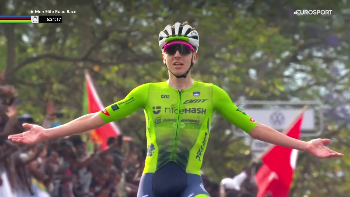 𝐶𝑎𝑟𝑜 𝑇𝑎𝑑𝑒𝑗, sei semplicemente incredibile 🎩 #Ciclismo #Cycling #Kigali2025 #Pogacar