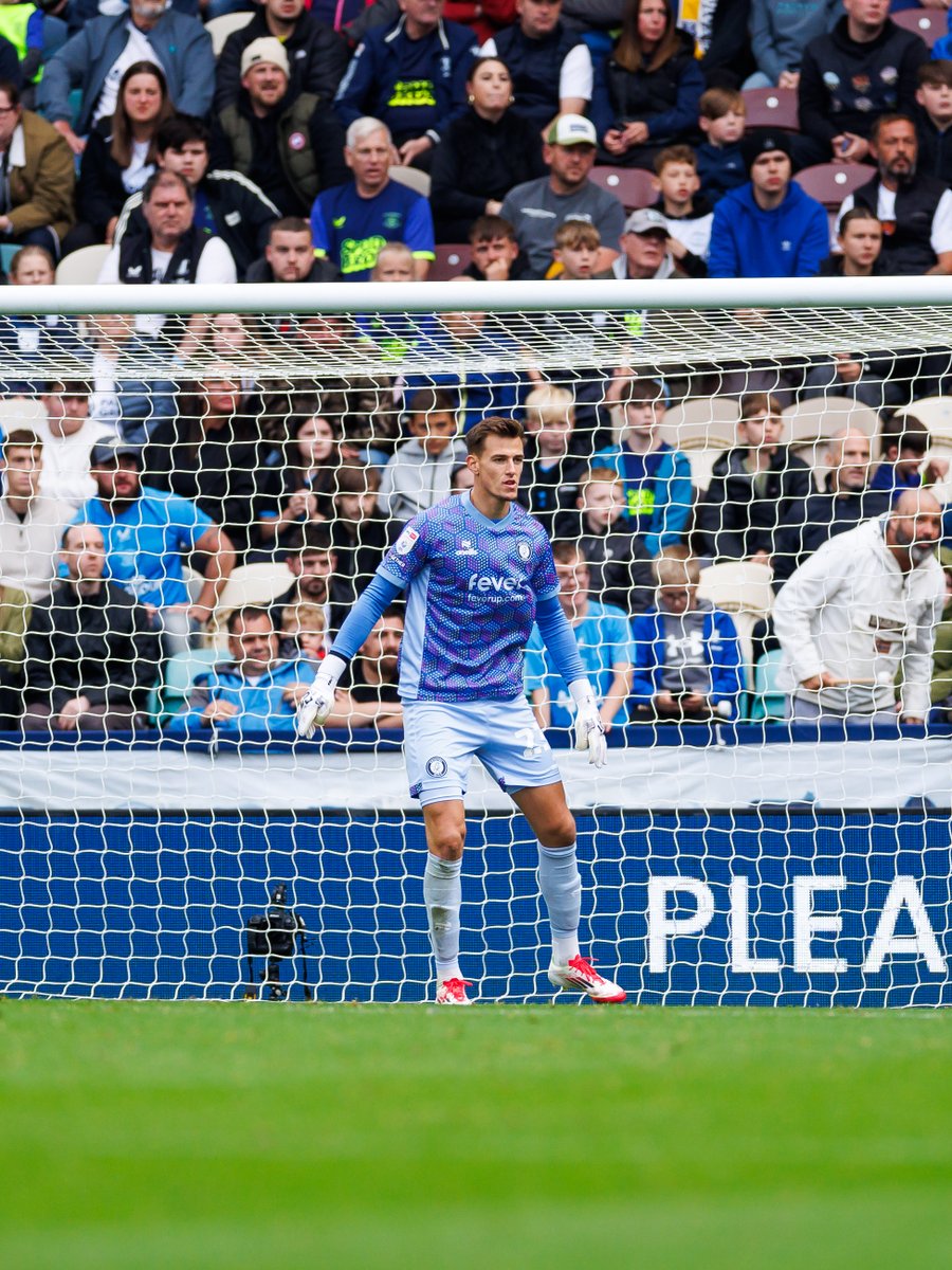 Radek Vitek with a double save yesterday, his loan seems to be going so well. First team next season? #MUFC #MUAcademy