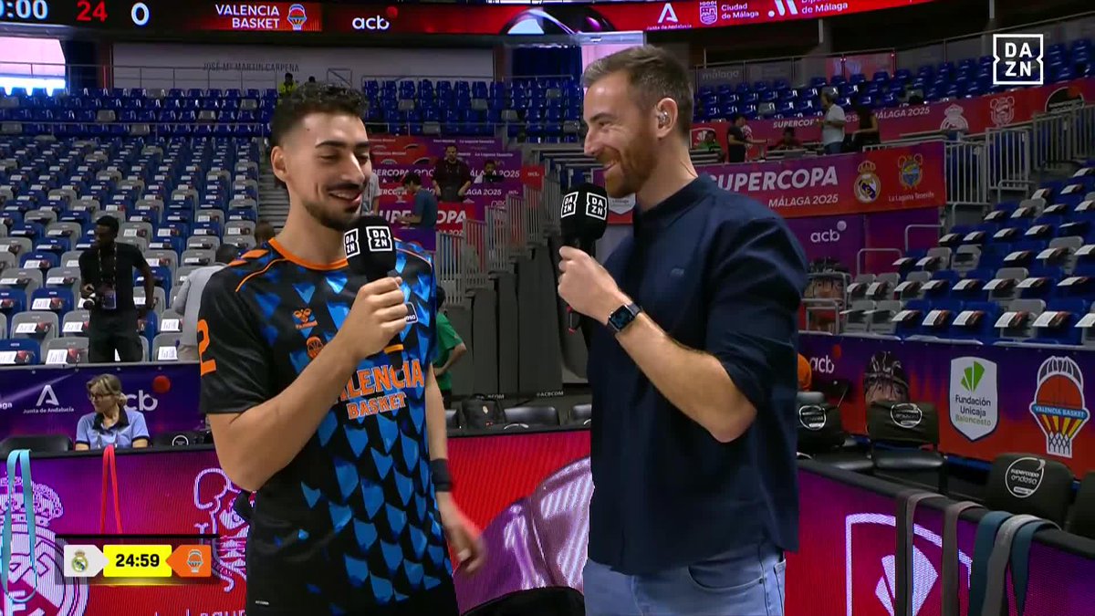 ❤️ Si te preguntas cómo es el BALONCESTO transformado en una conversación... escucha esta charla de Pedro Martínez y Pablo Laso en el banquillo antes del inicio de la FINAL de #SupercopaEndesa. 📺 En directo en DAZN España.