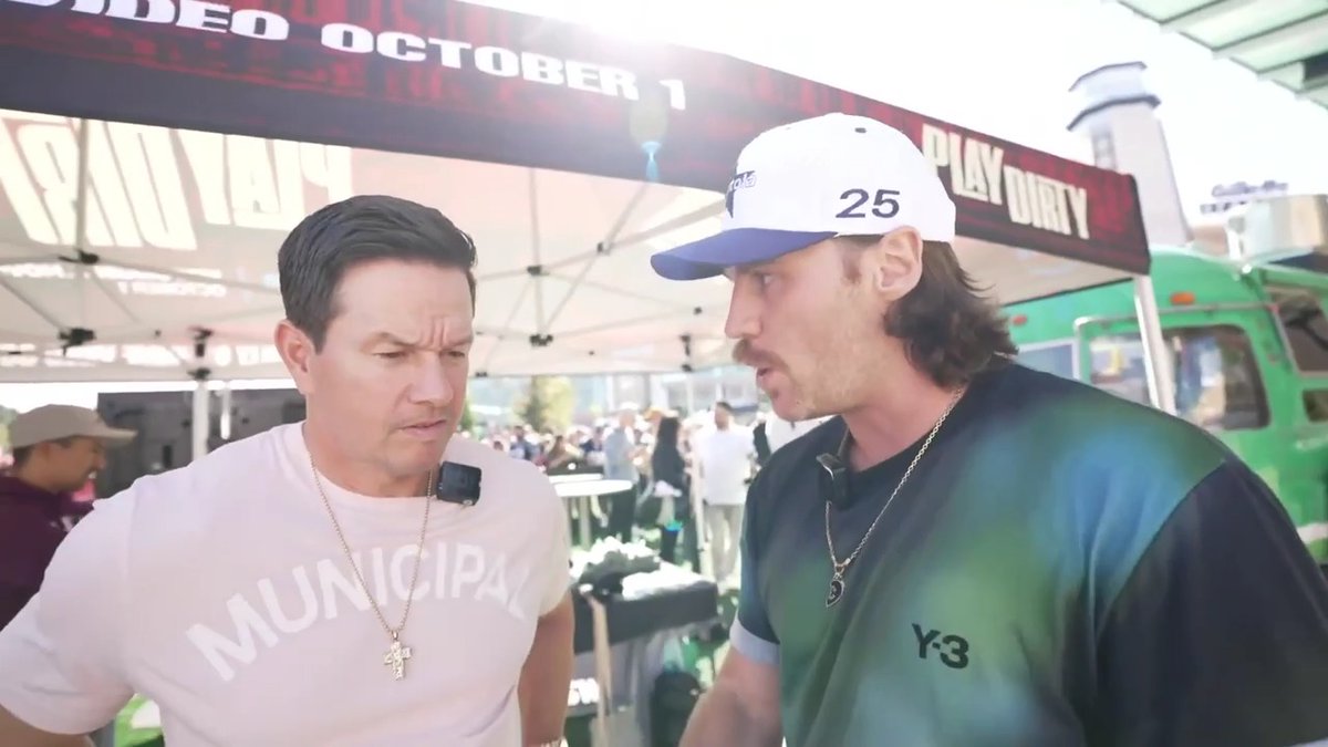 Mark Wahlberg chats with Will Neff about how he prepared for his new movie, Play Dirty.