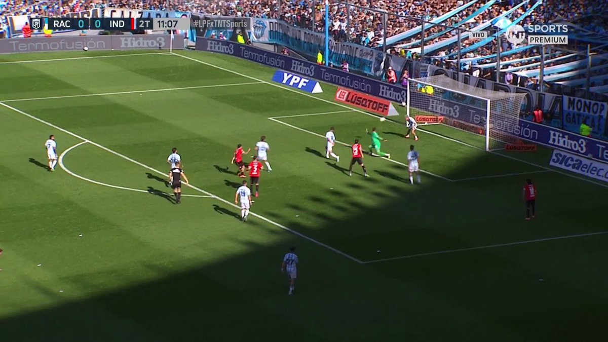 OTRA SALVADA EN LA LÍNEA. GRAN CLÁSICO DE AVELLANEDA. 🍿🇦🇷