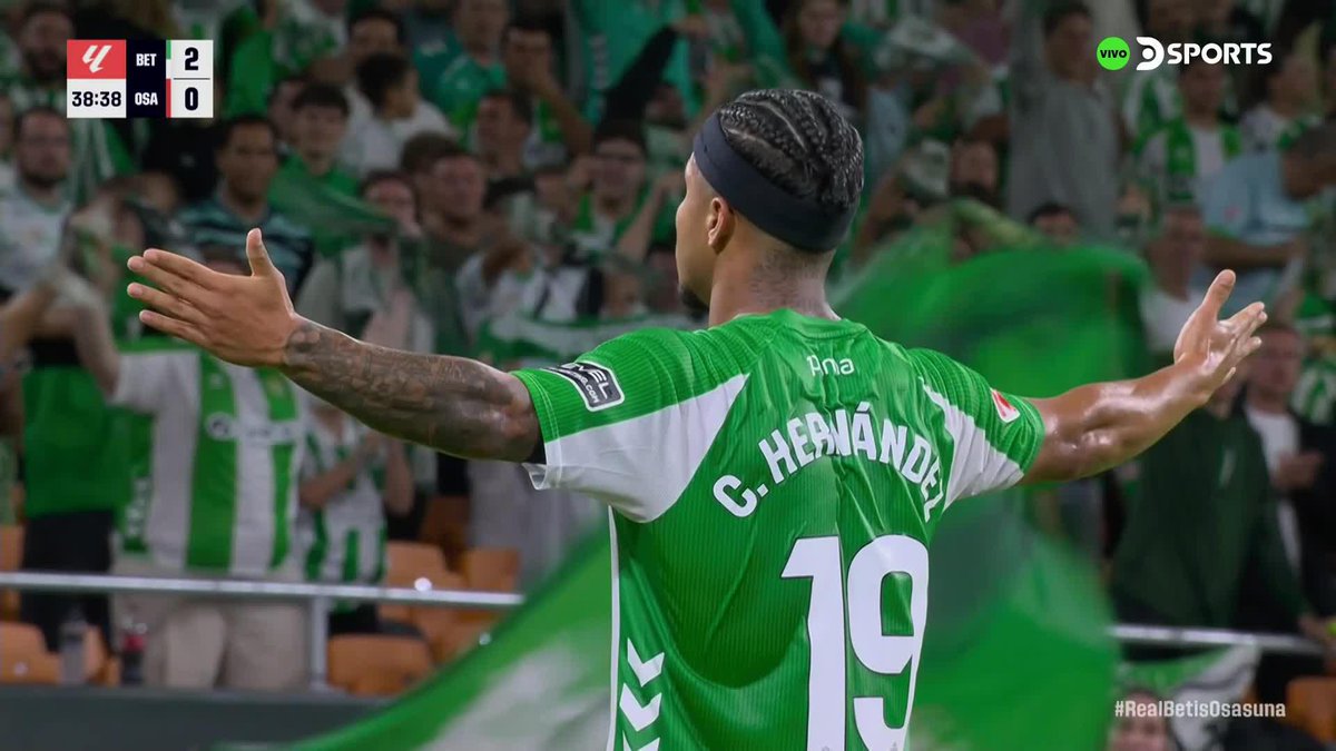 🇨🇴 GOOOL de Cucho Hernández. El colombiano marcó el 2-0 de #RealBetis ante #Osasuna, al 38’ 👀 Tercer gol (y consecutivo) del delantero en LaLiga