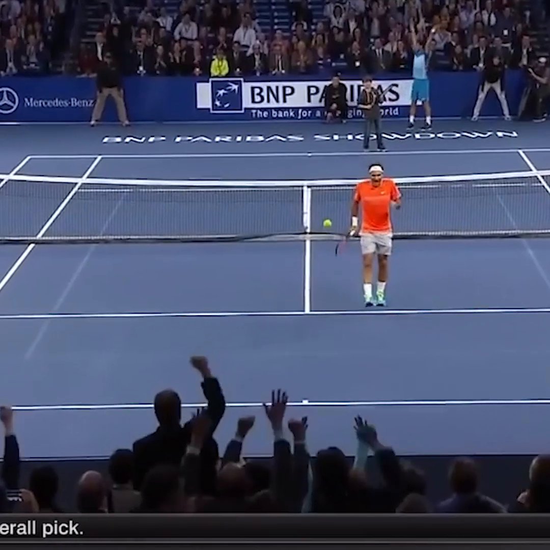 Imaginate tener la posibilidad de jugar un punto con Roger Federer y ganárselo. Este niño cumplió el sueño de todos 🙏