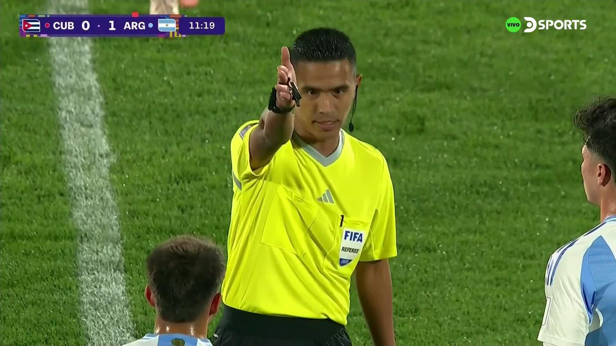 ❌ FERNÁNDEZ EXPULSADO EN ARGENTINA. Placente pidió REVISIÓN pero el juez mantuvo su decisión luego de ver la jugada. ⚠️🇦🇷