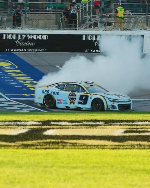 A stat worth knowing ... Chase Elliott has now won two of the last 13 races after winning only one of the prior 87. 🤔