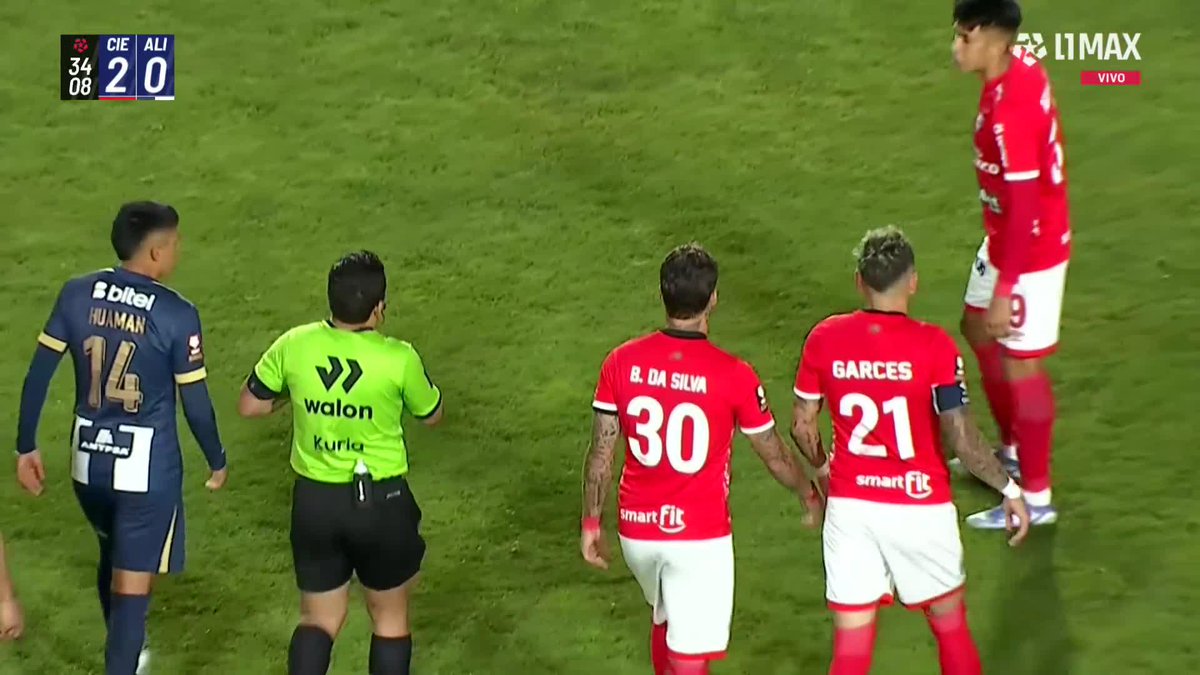 NO, NOOO NO! NO ES CULPA DE ZAMBRANO!! Carlos Zambrano futuro referente e ídolo de Alianza Lima sale expulsado por culpa de la CONAR, Ferrari, FPF, Lozano y Dina Boluarte. 🤯
